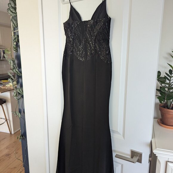 Showpo Glitter Bodice Black Plunge Maxi Dress - Picture 4 of 5